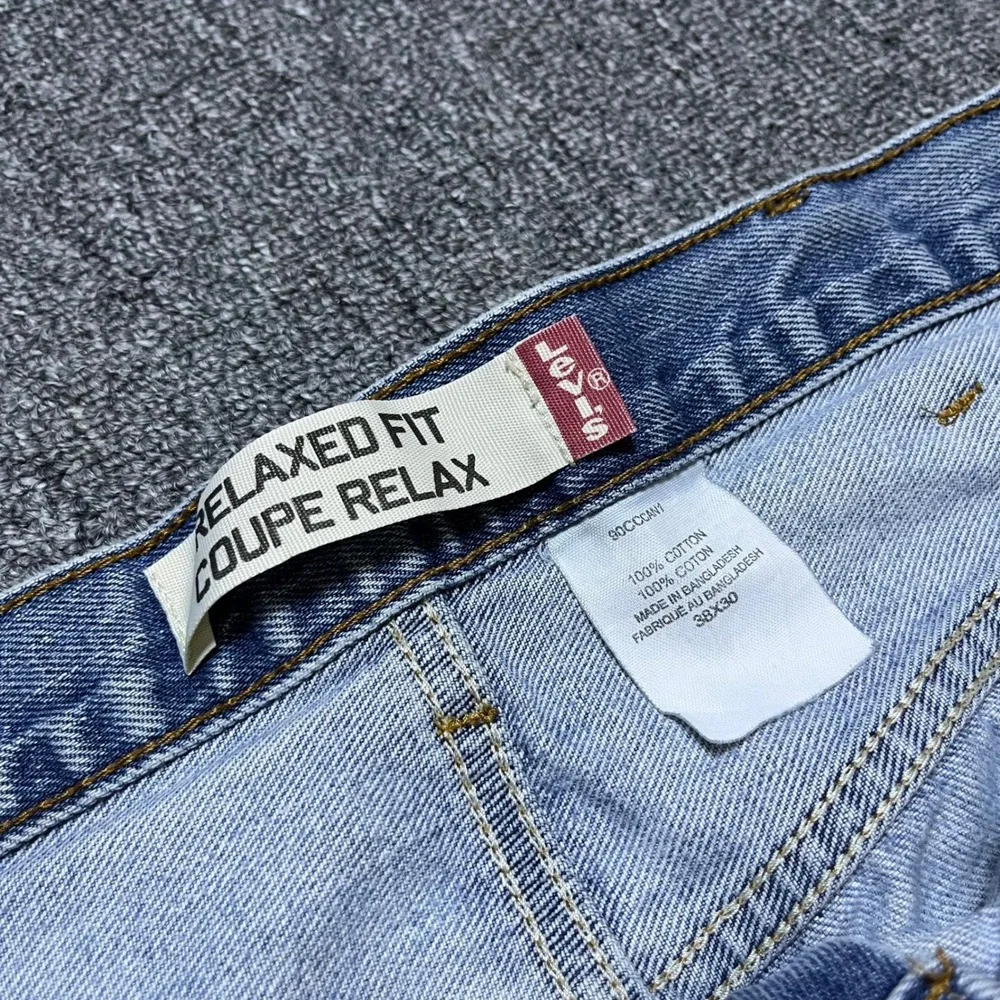Levi's Relaxed Fit Jeans 38x30 Light  Blue Denim Distressed Straight‎ 90CCCAN1
